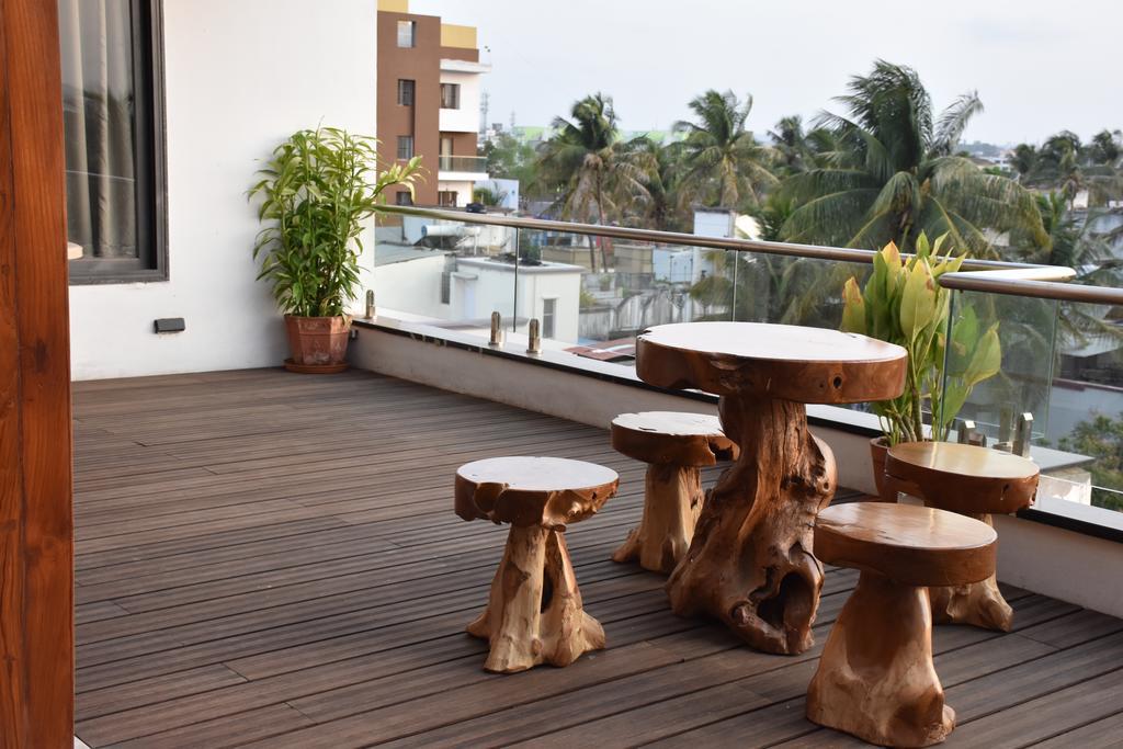 Gulmohar - Luxurious Penthouse Family Rooms Kolhapur Exterior foto