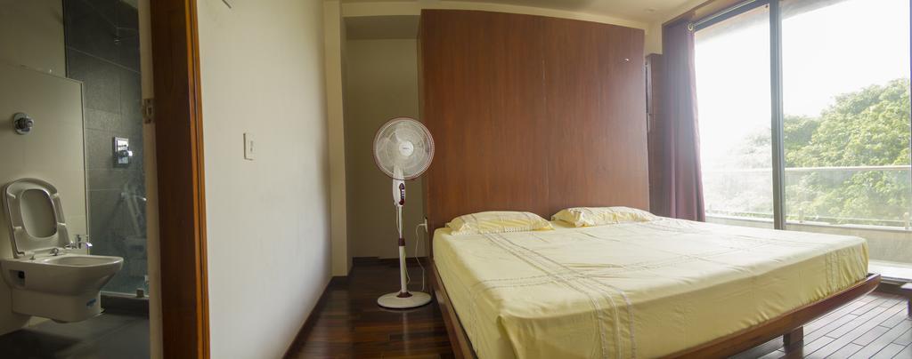 Gulmohar - Luxurious Penthouse Family Rooms Kolhapur Exterior foto